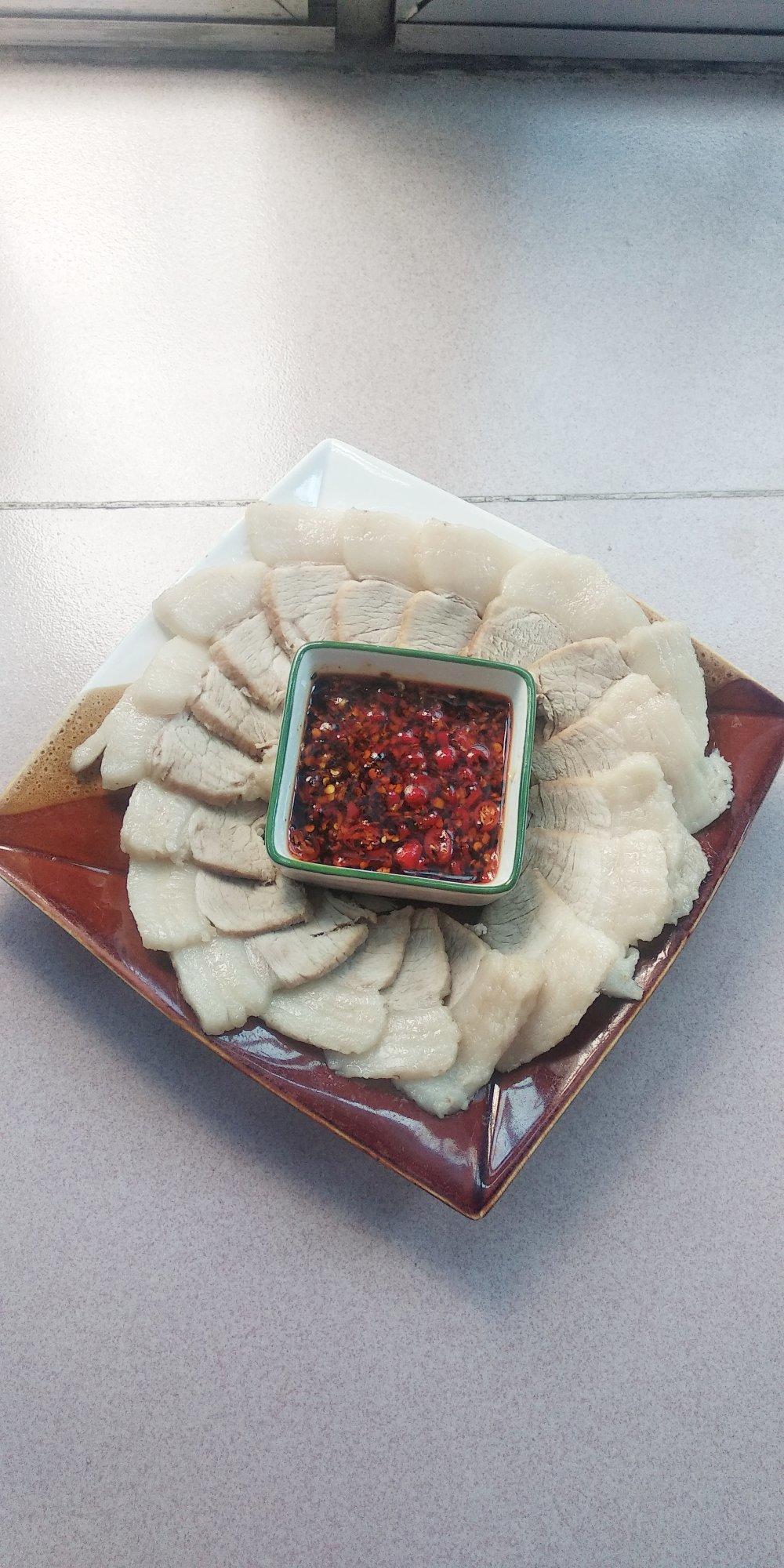 水样年华孔孔做的蒜泥白切肉香而不腻