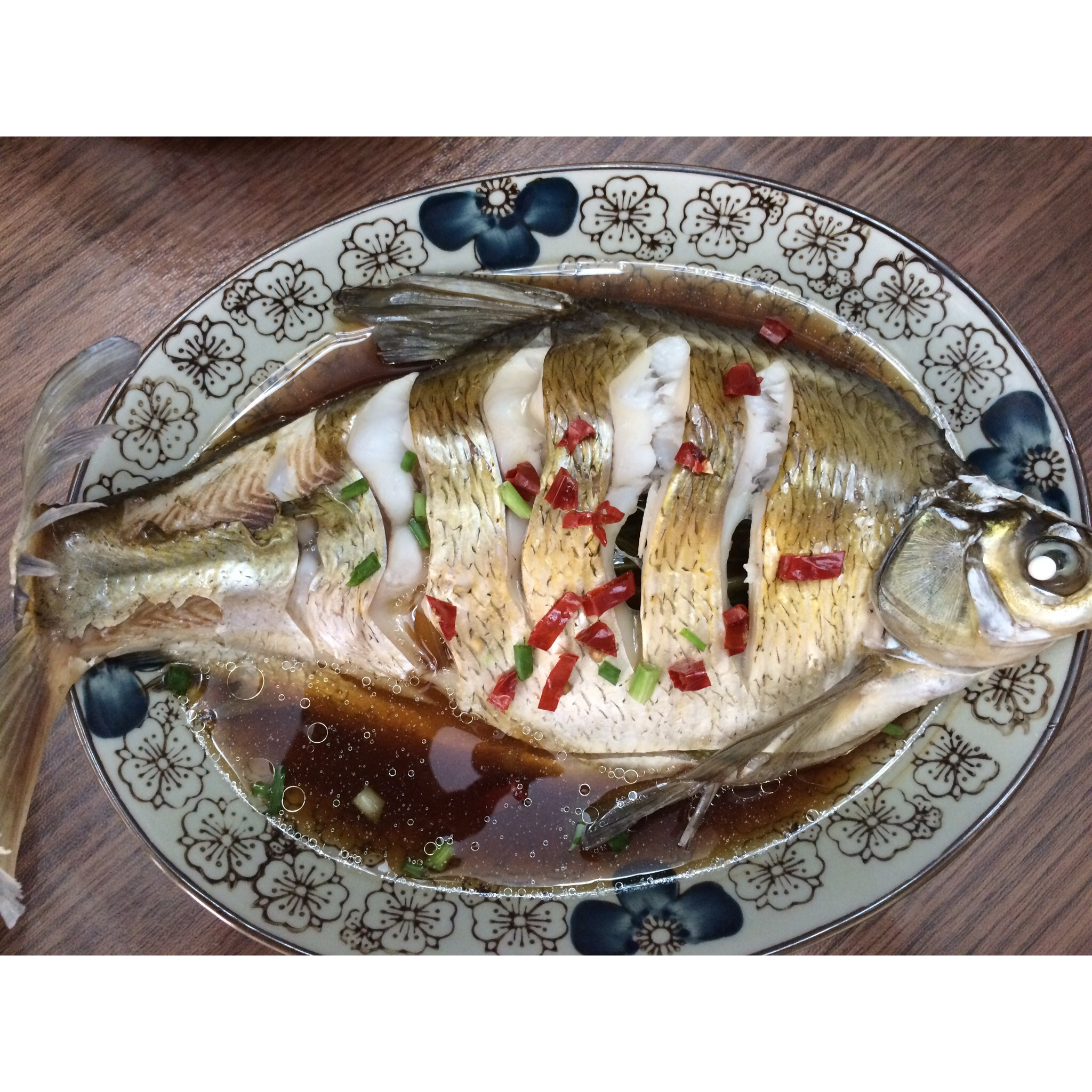 布丁痴痴做的清蒸扁鱼