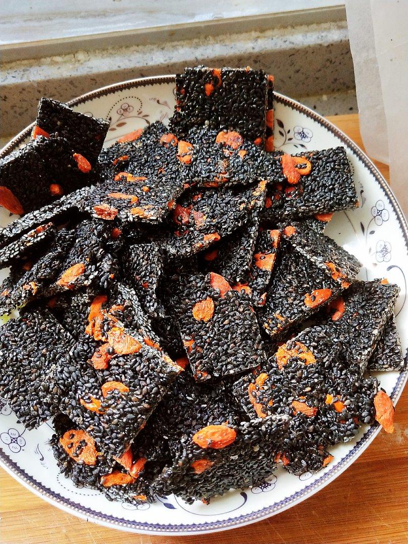超级简单香酥芝麻片（不粘锅版）