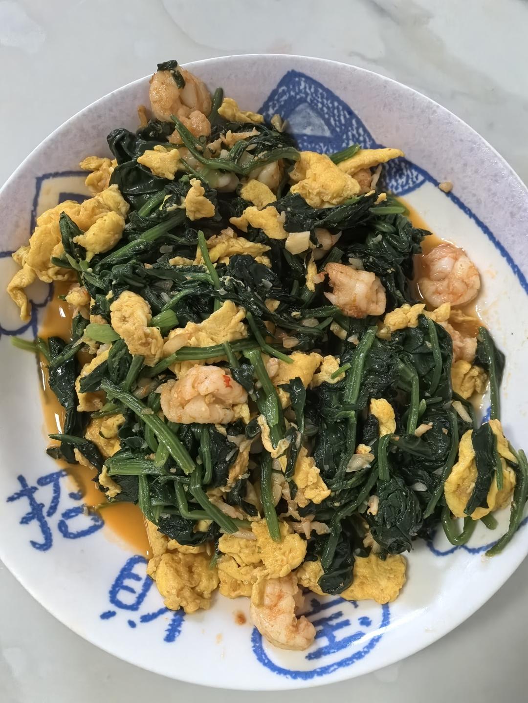 健身食谱：菠菜虾仁炒蛋