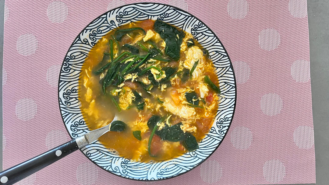 番茄菠菜鸡蛋汤