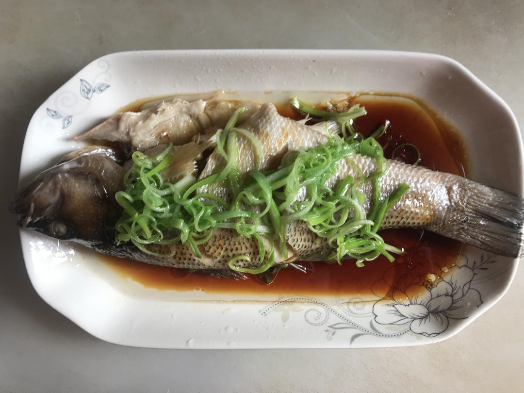 ㊙️年味‼️家宴必备清蒸鲈鱼‼️蒸蒸日上