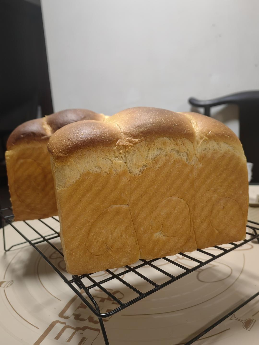 又香又白又温柔--蛋奶吐司