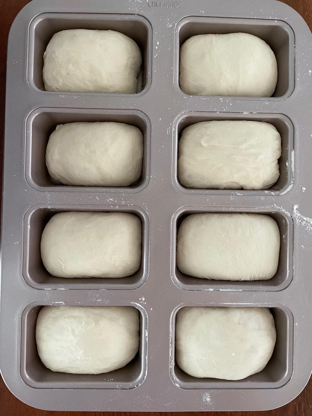 纯奶手撕吐司的做法 步骤1