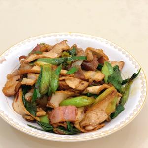 蒜苗豆干炒肉的做法 步骤6