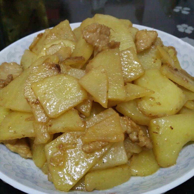土豆片炒肉