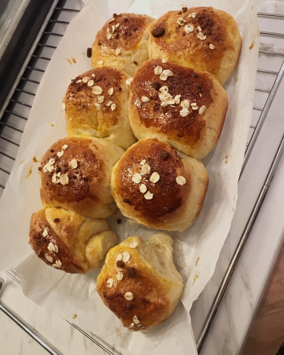 蜂蜜全麦早餐包丨健康·烘焙