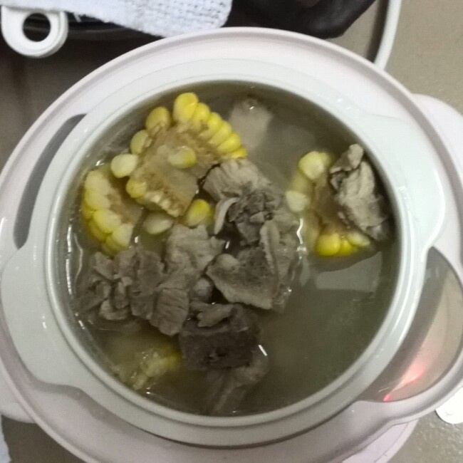 排骨玉米汤