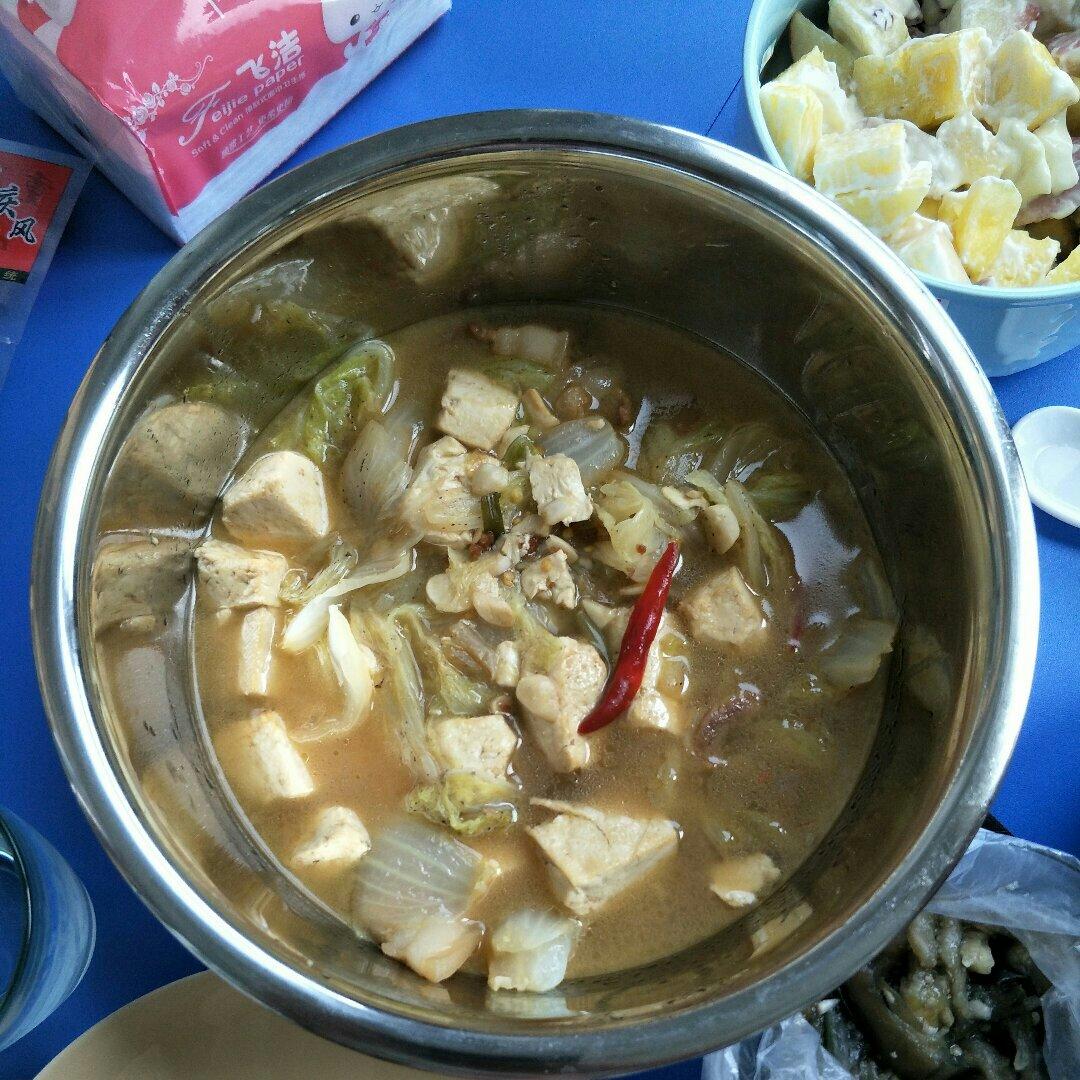 冬季家常菜：白菜炖豆腐