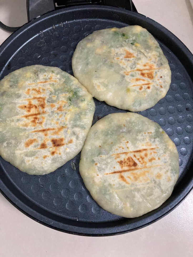 薄皮馅饼的制作方法（鸡蛋菠菜、鸡蛋韭菜馅儿饼）
