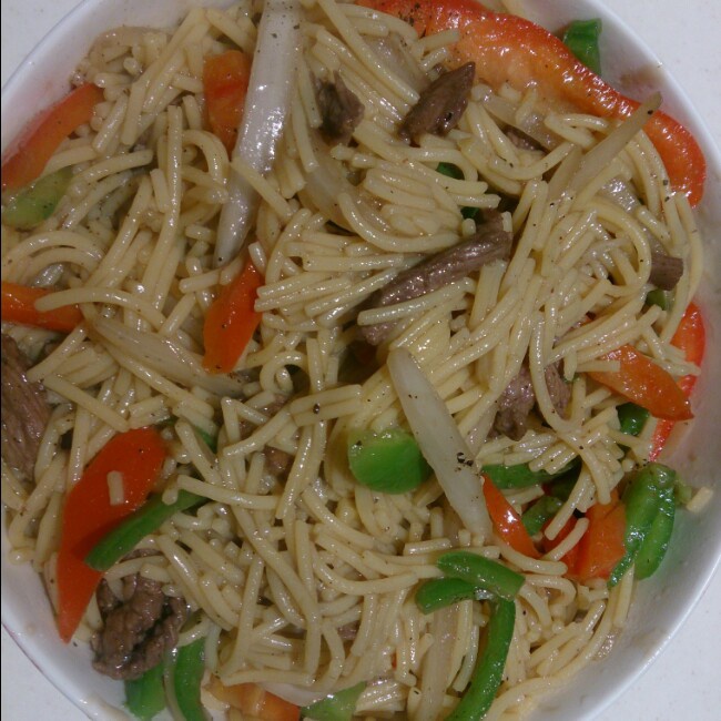 黑椒牛柳炒意面
