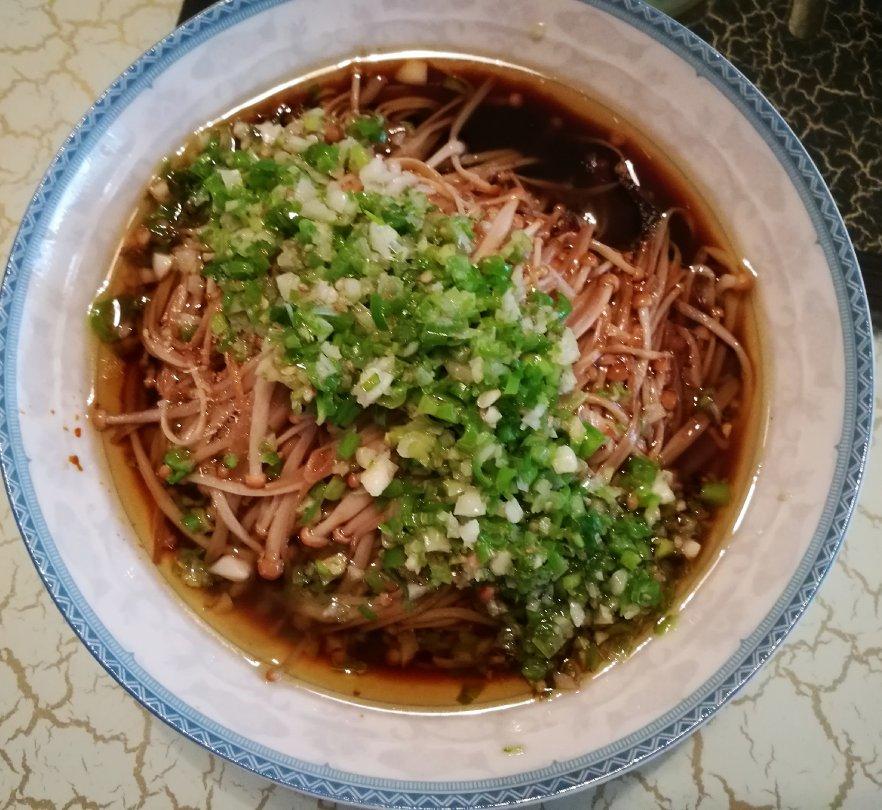 白灼油淋金针菇