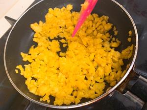 咸蛋黄快手替代品——快速制作咸蛋黄的做法 步骤6