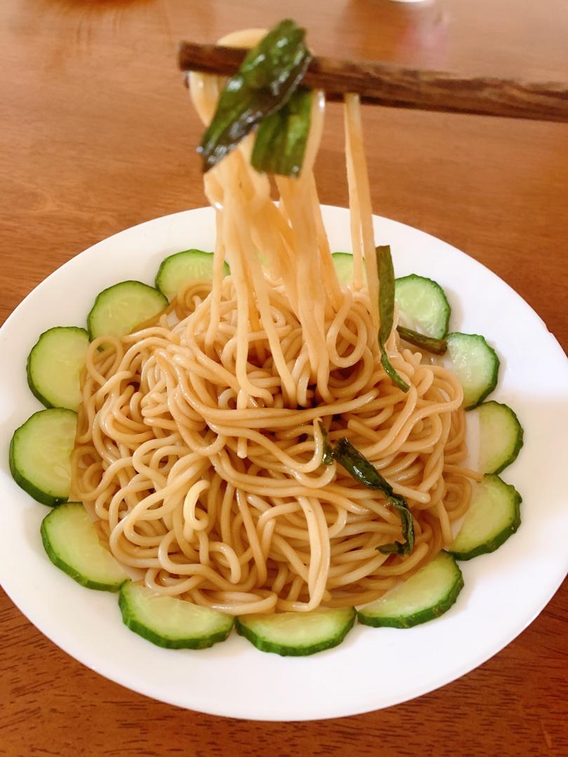 葱油拌面Spring Onion Noodles