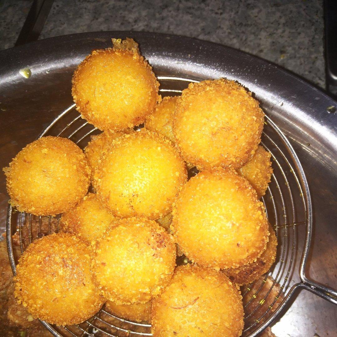 手机用户1878_6n38做的炸南瓜丸子