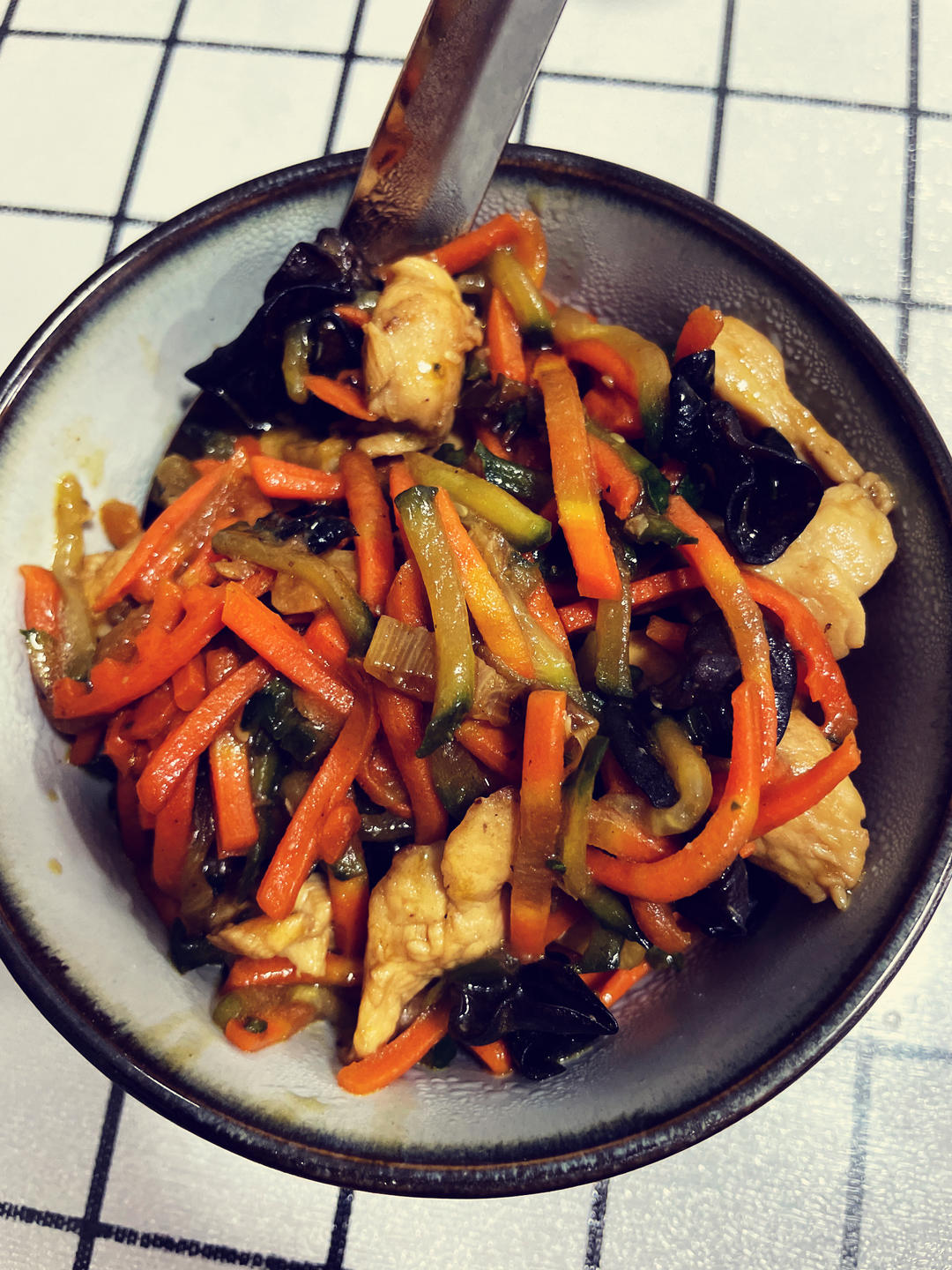米饭🍚杀手鱼香鸡丝         （减脂期也可以吃）
