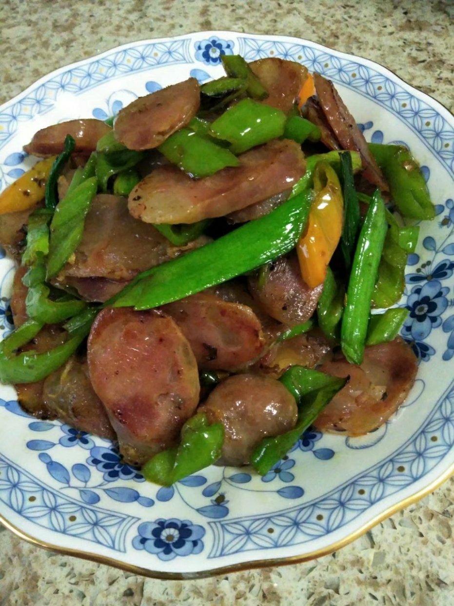 蒜苗炒腊肠