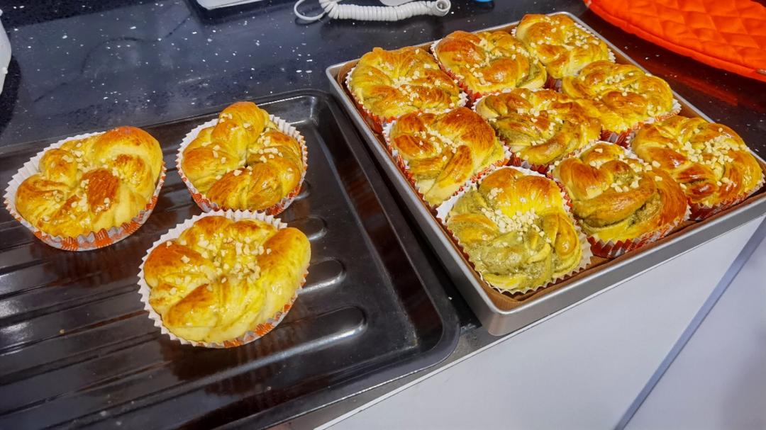 抹茶奶酥面包