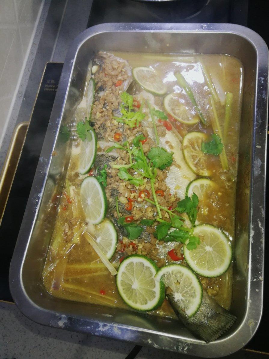 泰式明炉海鲈鱼