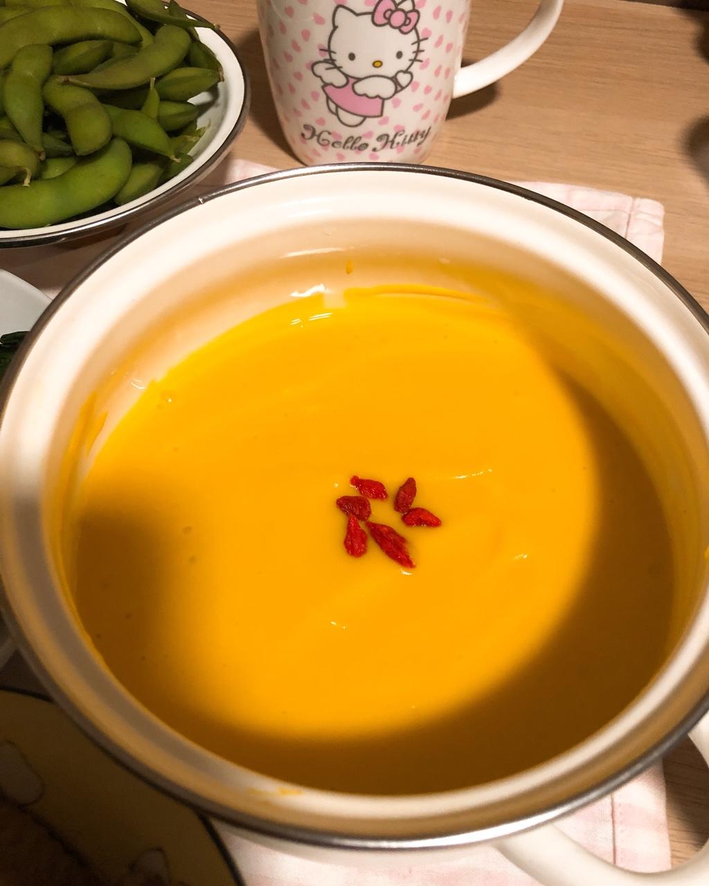 启小迪做的南瓜汤(超好吃又方便的南瓜汤)