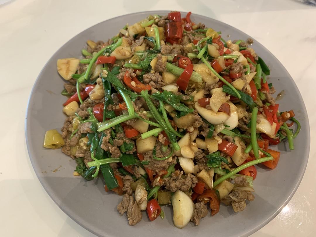 小炒黄牛肉（湘菜）