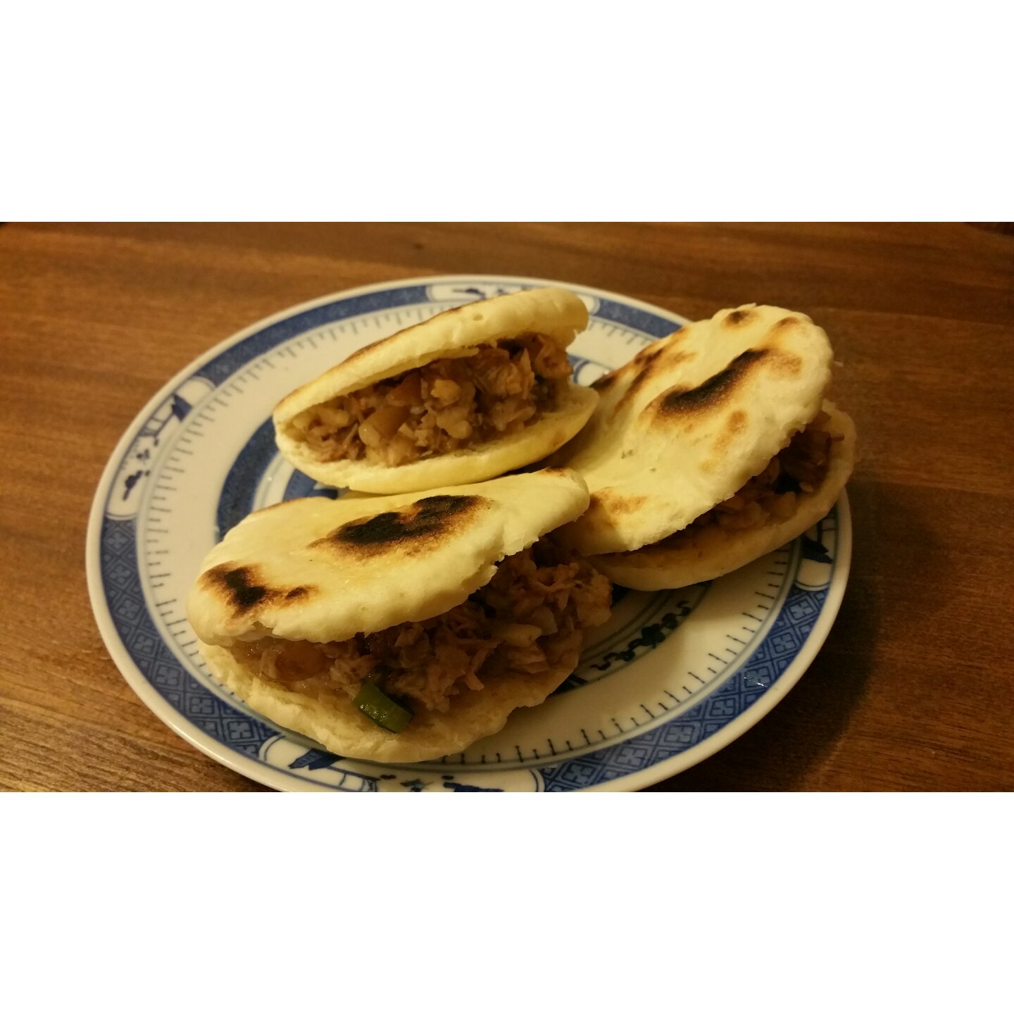 腊汁肉夹馍