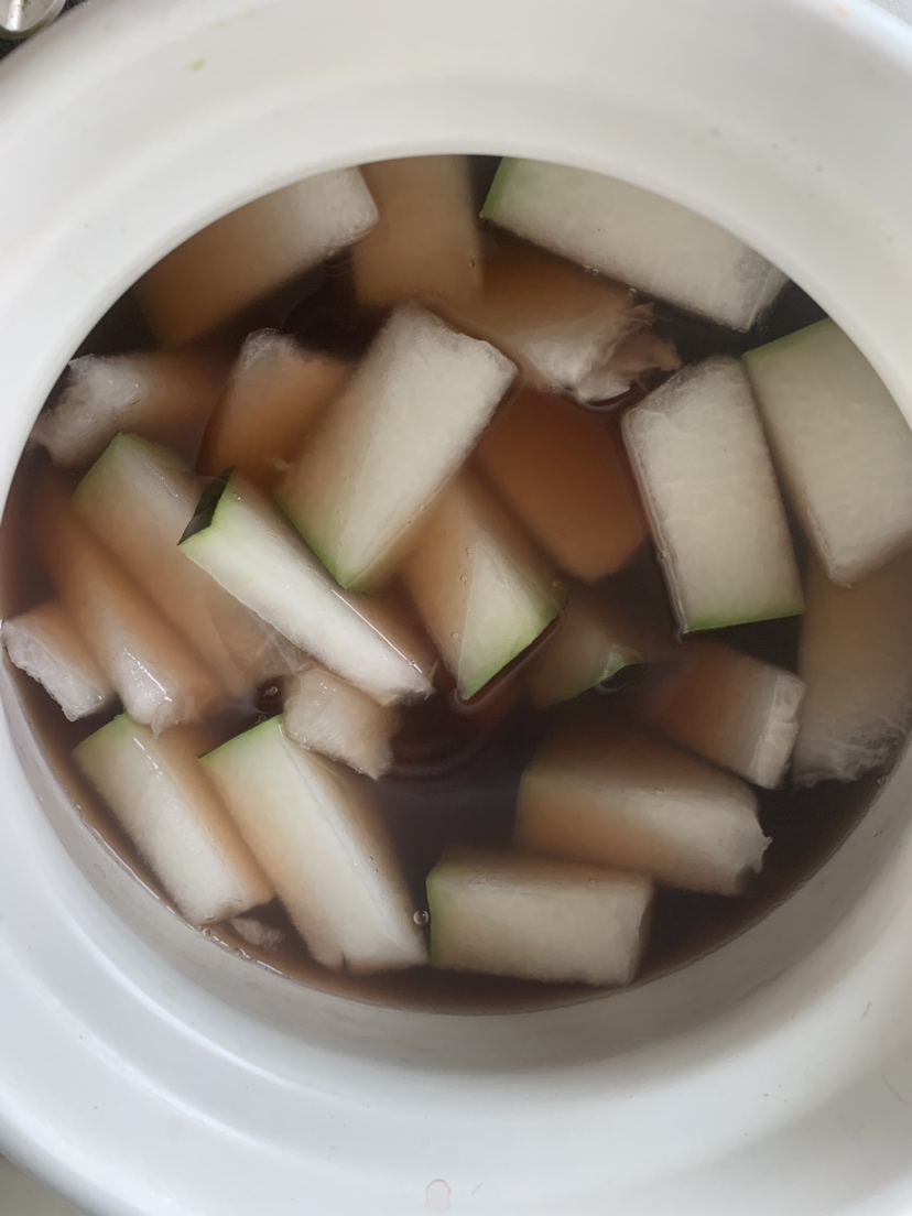 祛湿消肿红豆薏米冬瓜汤的做法 步骤4