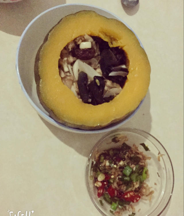 南瓜蒸香菇鸡肉