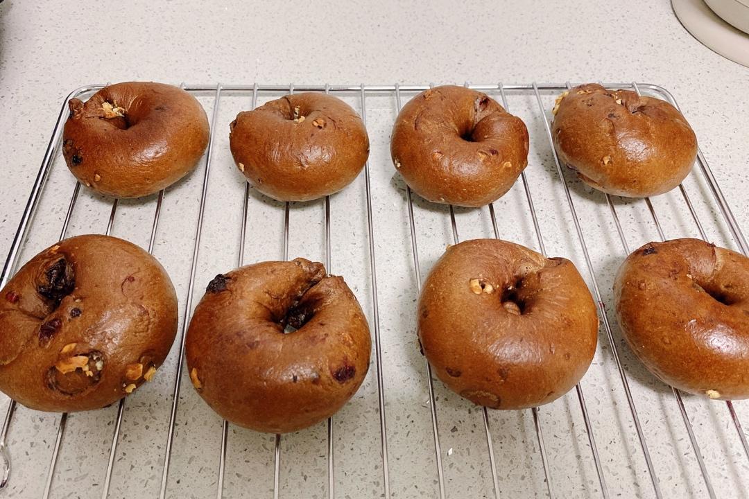 坚果橙皮丁巧克力贝果