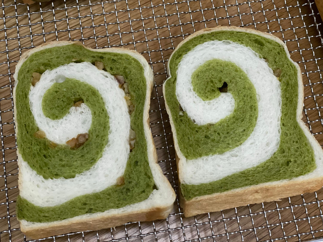 抹茶双色吐司
