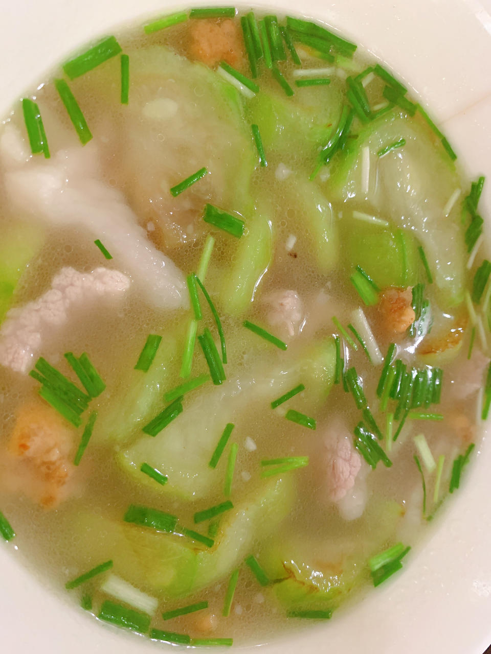 死小胖子做的丝瓜肉片汤