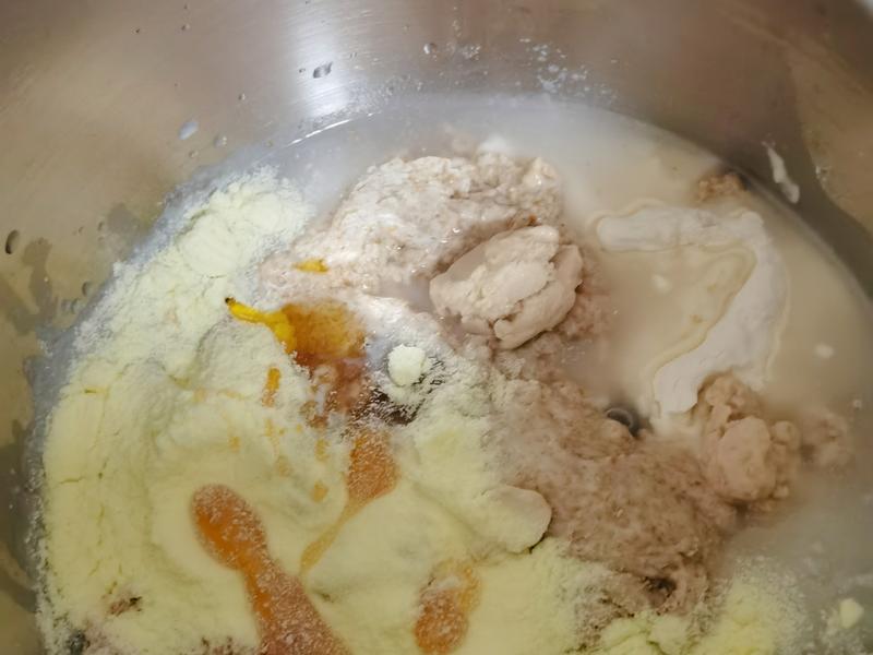 纯奶手撕吐司的做法 步骤1