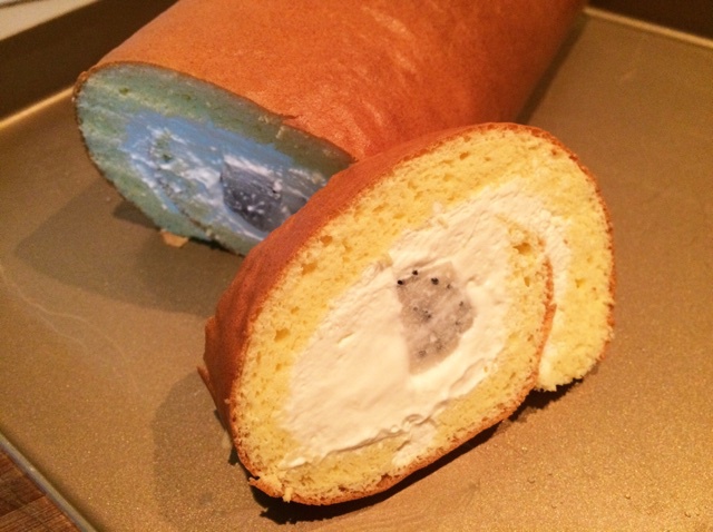 烫面草莓蛋糕卷