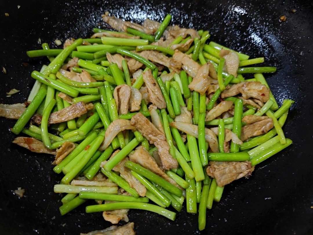 蒜苔炒五花肉