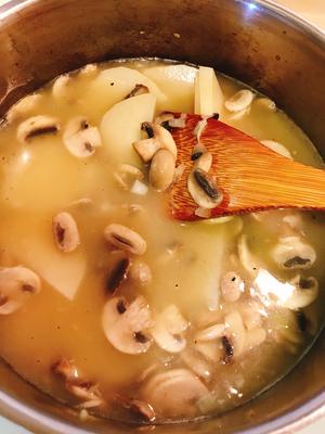 蘑菇濃湯的做法 步骤3