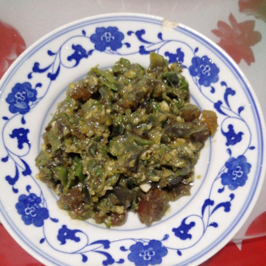 【正宗湘菜】擂辣椒皮蛋