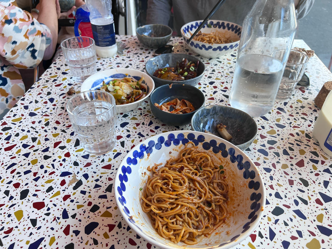 牛肉酱拌面