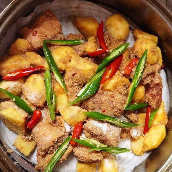 粉蒸排骨——湖北名菜土豆蒸排骨