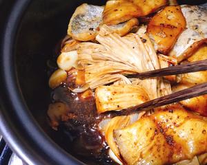 鮰鱼腩焗腐竹砂锅煲的做法 步骤16