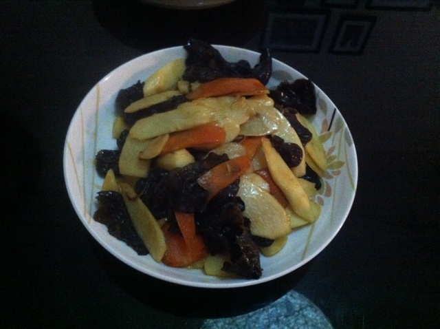 肉片山药炒木耳