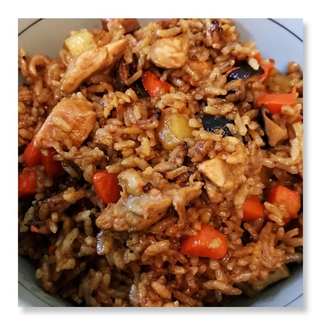 【香菇鸡肉焖饭】