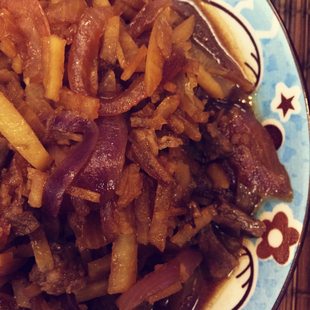 洋葱土豆炒牛肉