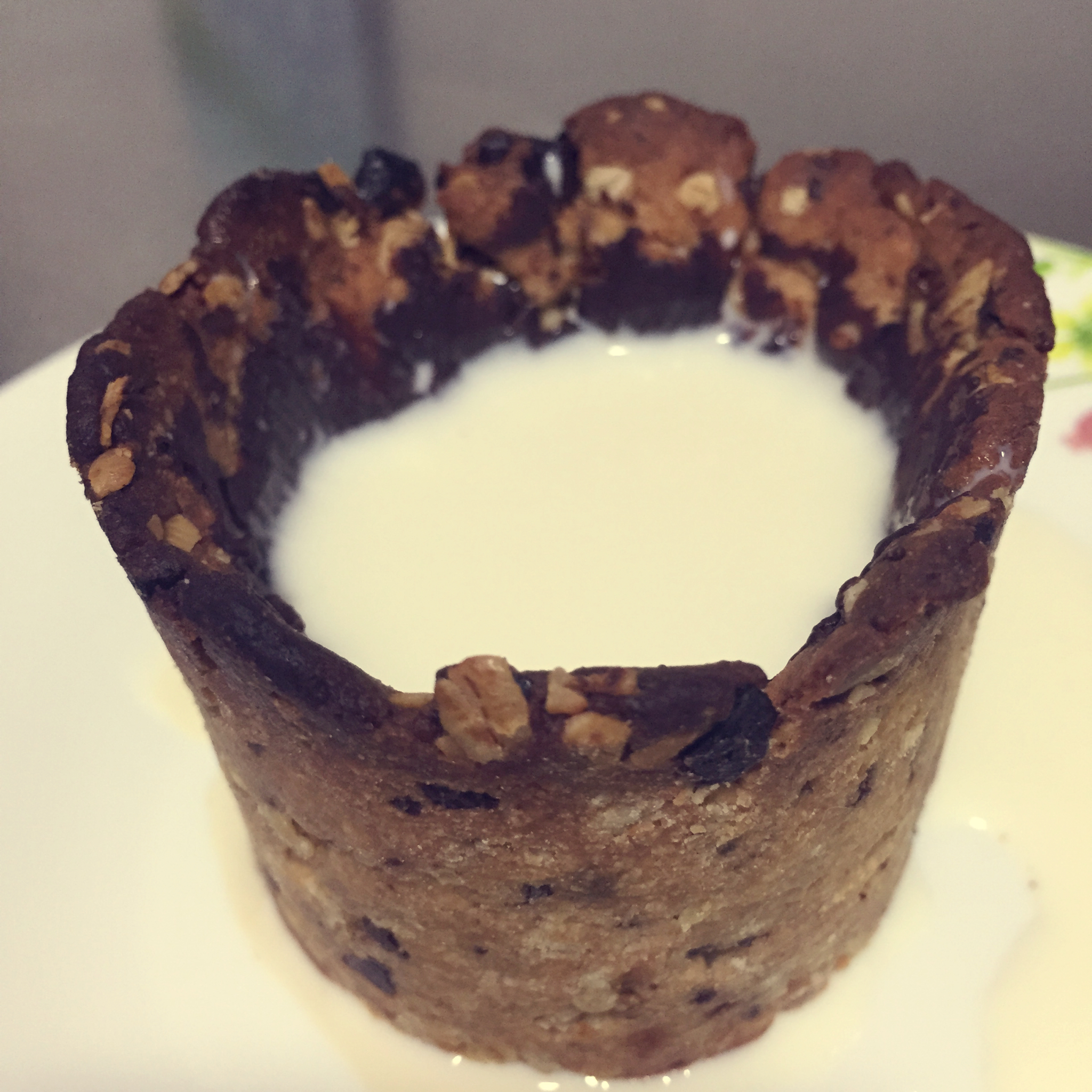 【视频食谱】巧克力燕麦曲奇杯