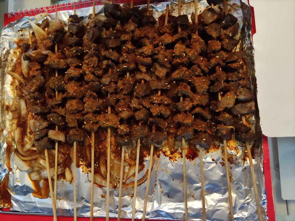 羊肉串用家里烤箱烤出明火烧烤的味道！
