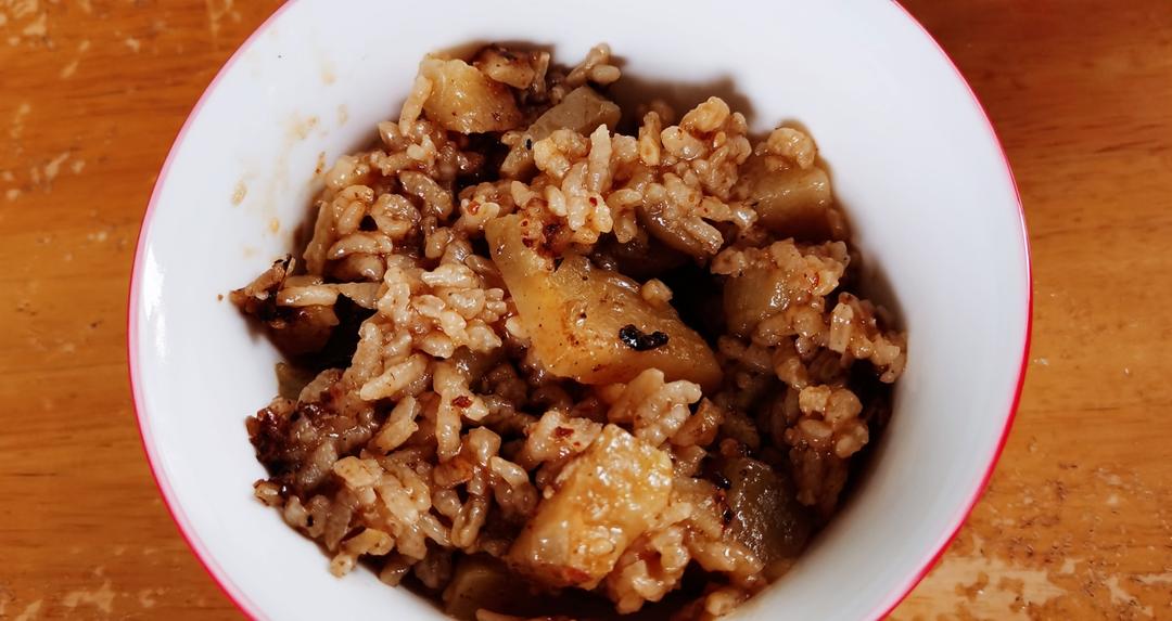 土豆焖饭（电饭锅版）