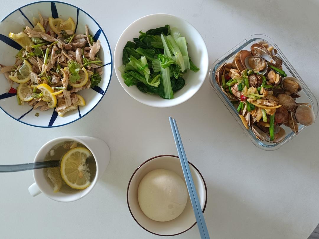 ㊙️酸辣开胃的柠檬手撕鸡腿肉！好吃不胖