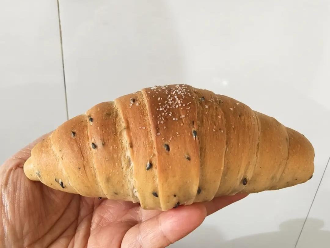 国风花椒芝麻海盐卷，这个搭配好吃哭了