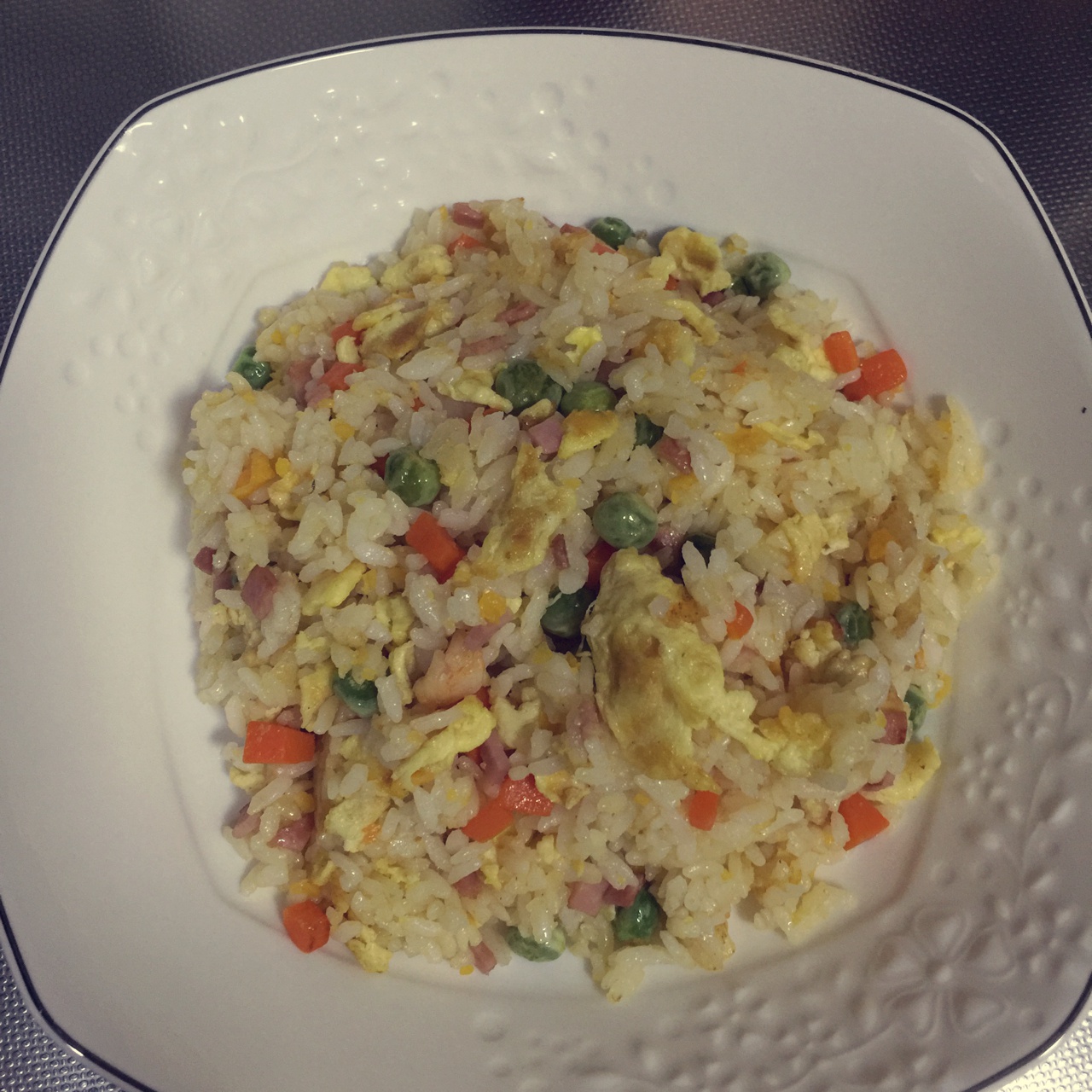 咸蛋黄什锦炒饭