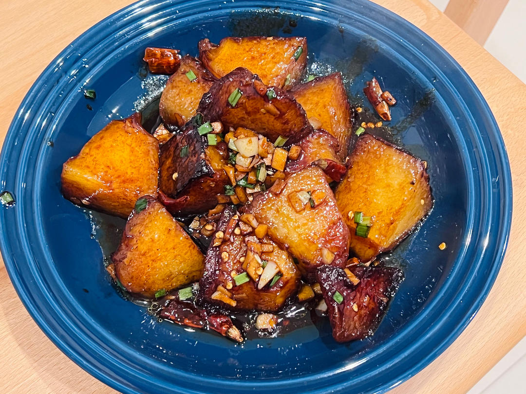 红烧冬瓜最完美做法，不加一滴水，瞬间秒杀红烧肉