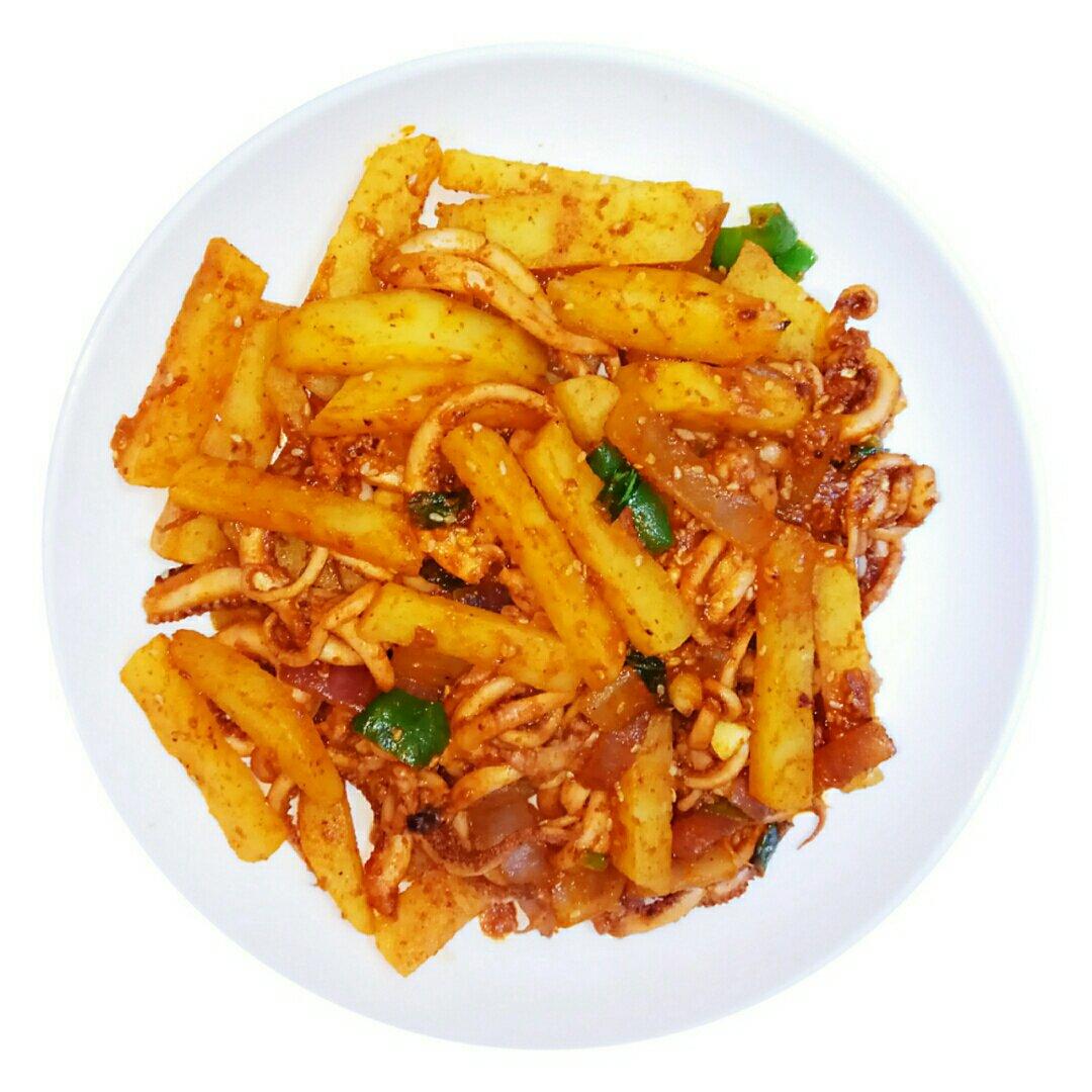 好吃到哭的土豆鱿鱼须